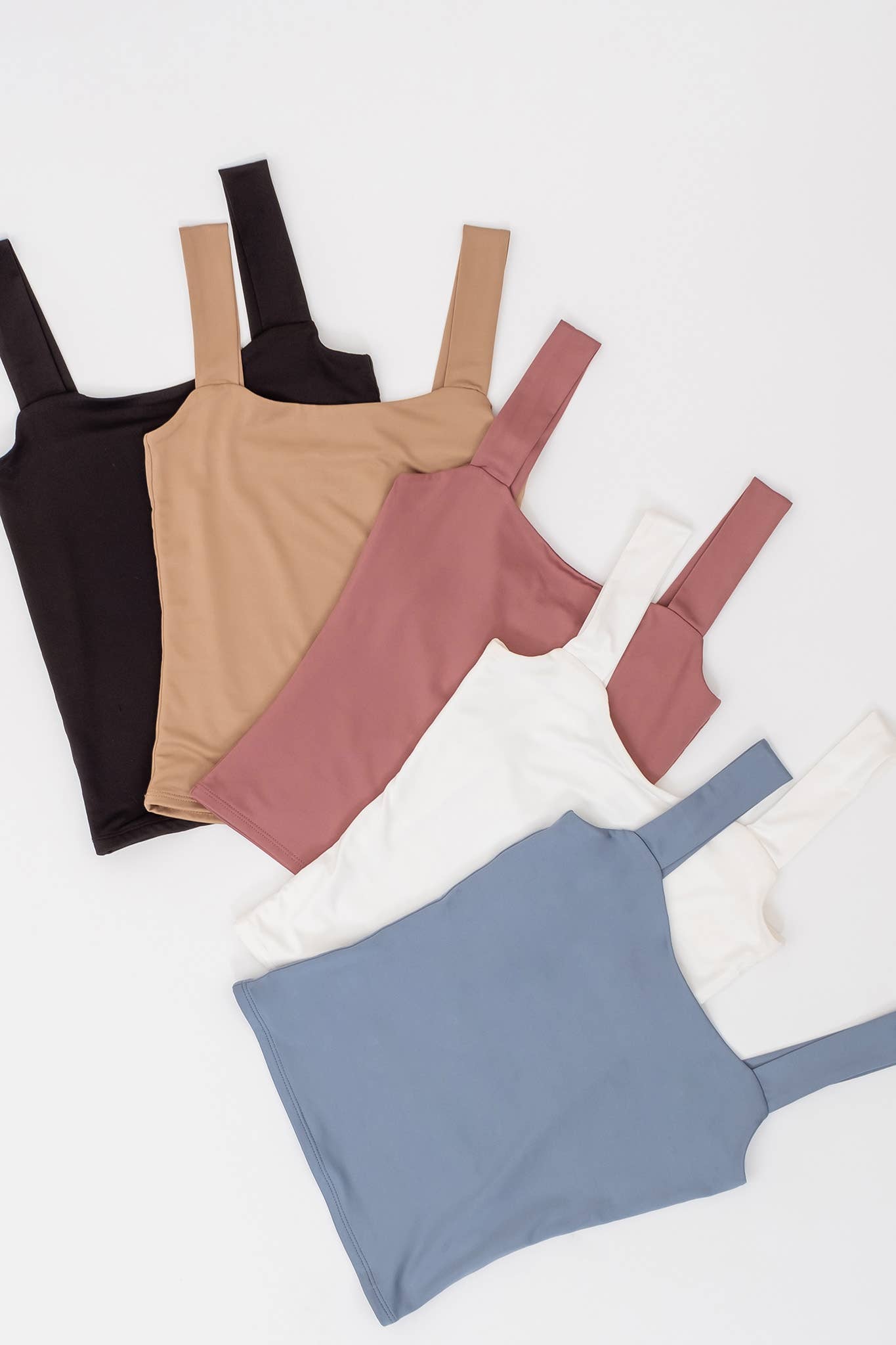 REVERSIBLE SQUARE NECK SEAMLESS CAMI