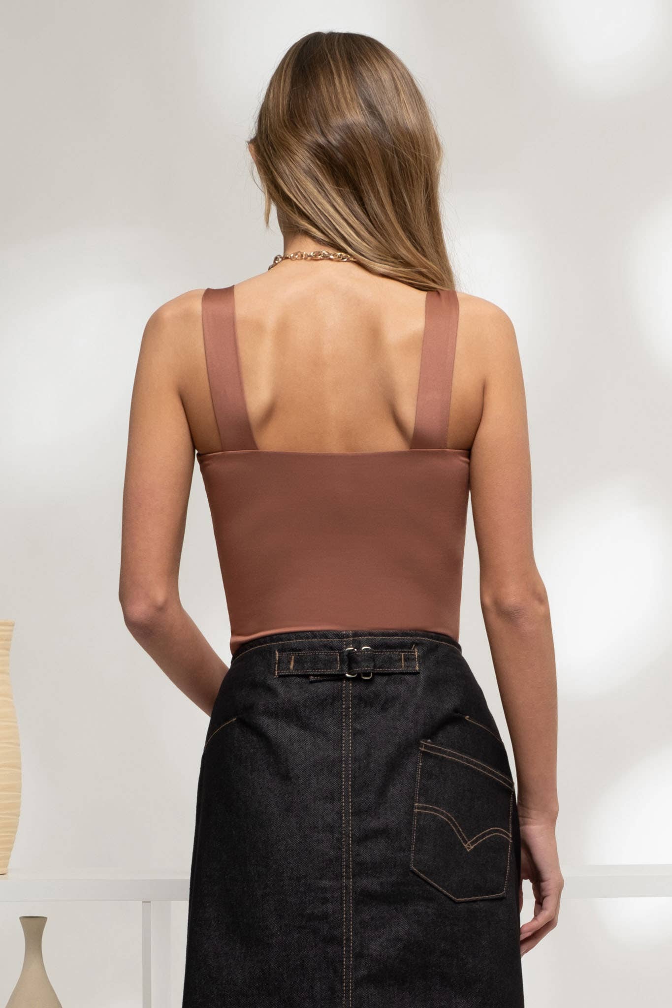 REVERSIBLE SQUARE NECK SEAMLESS CAMI