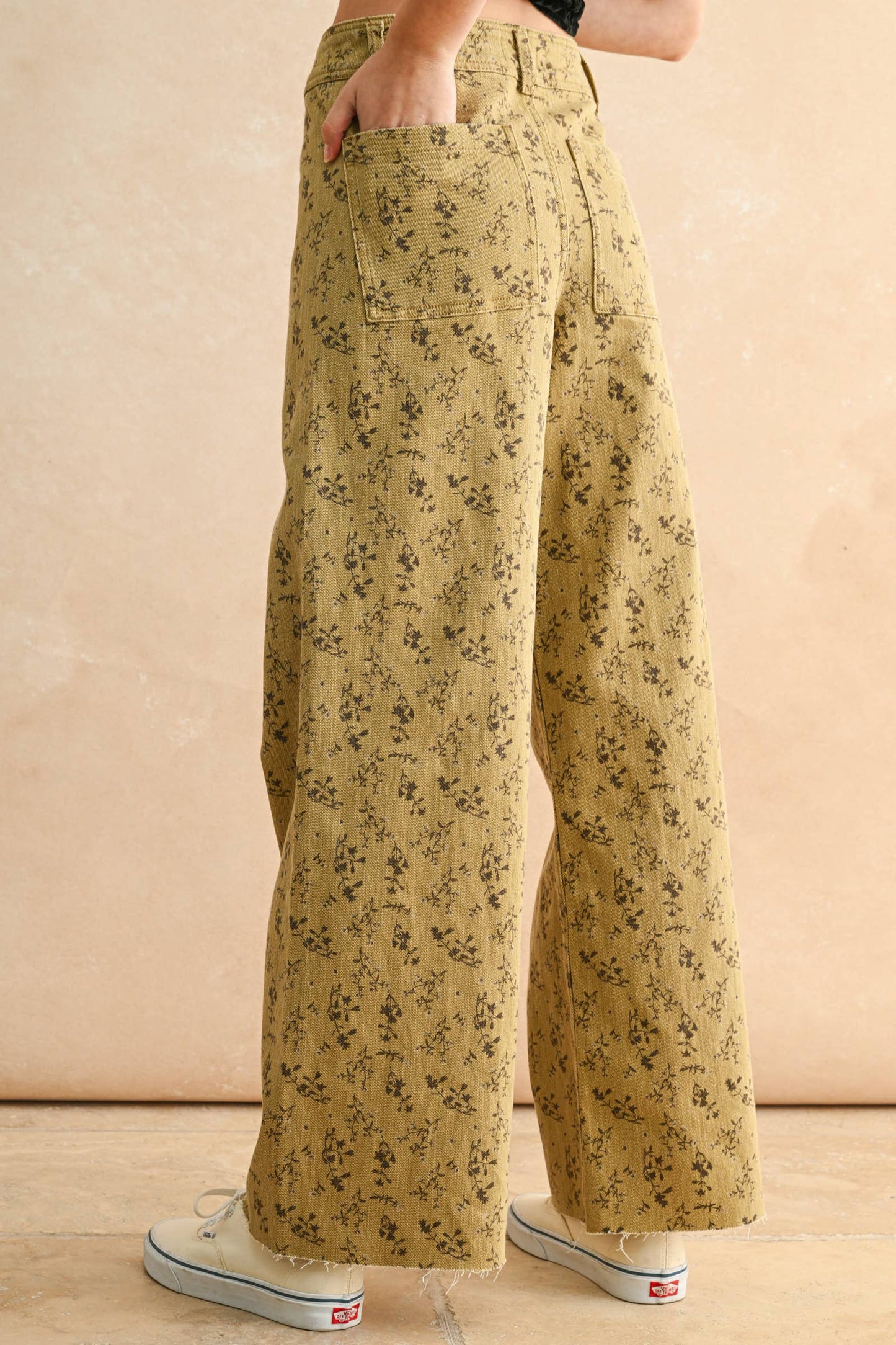 FLORAL PRINT STRETCHED PANTS