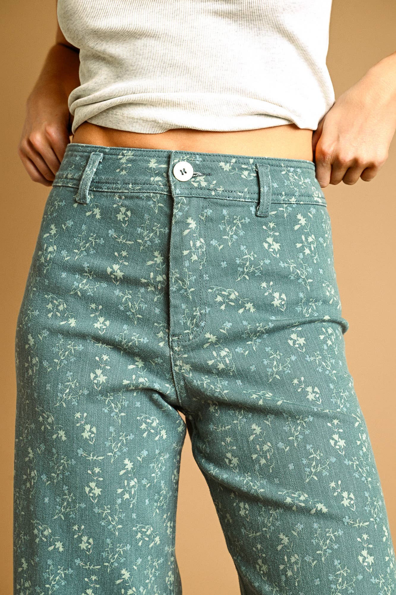 FLORAL PRINT STRETCHED PANTS