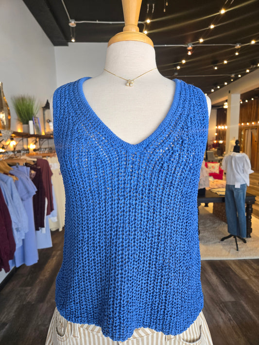 SKIES ARE BLUE surf blue knitted tank top