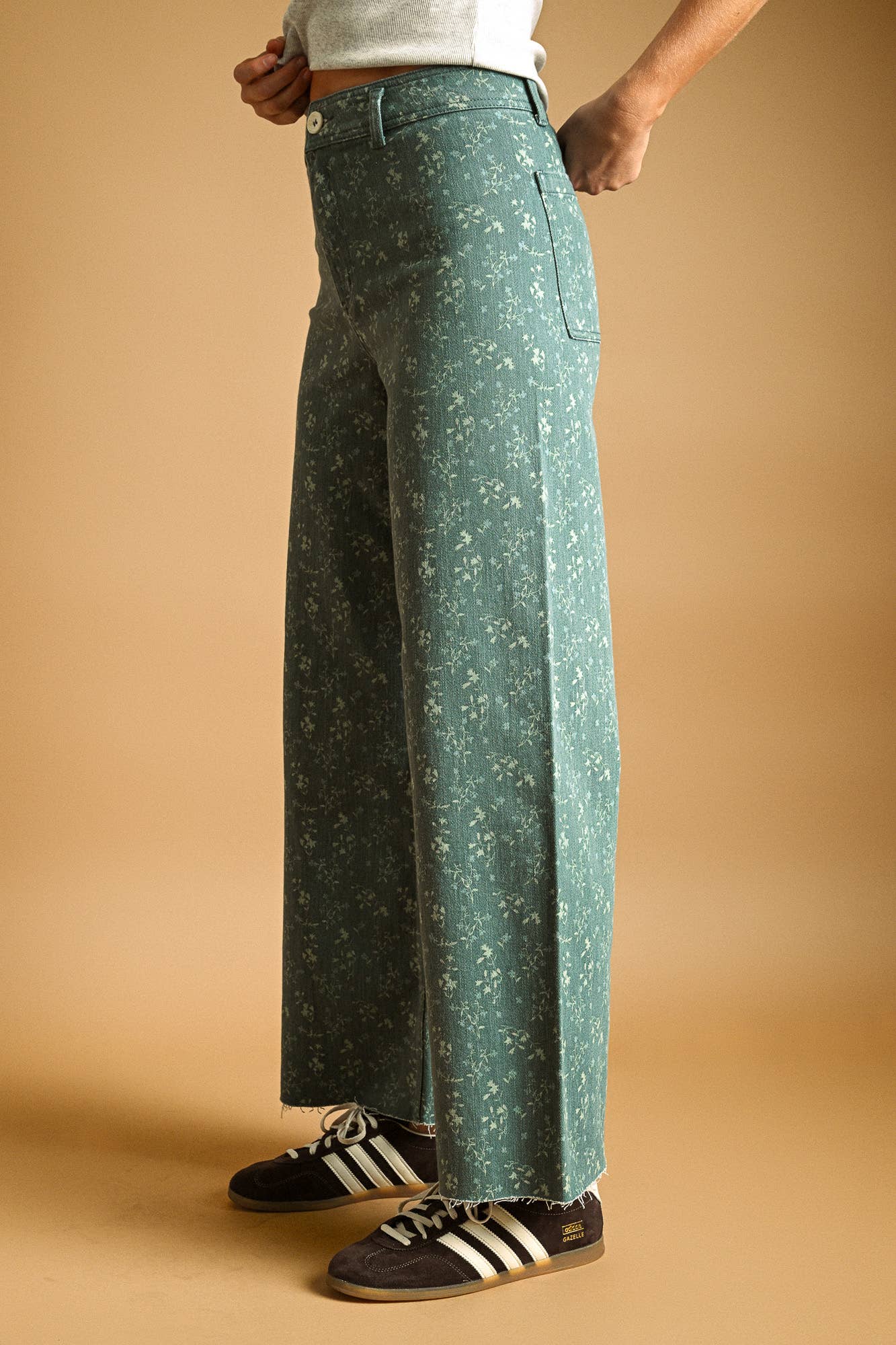 FLORAL PRINT STRETCHED PANTS