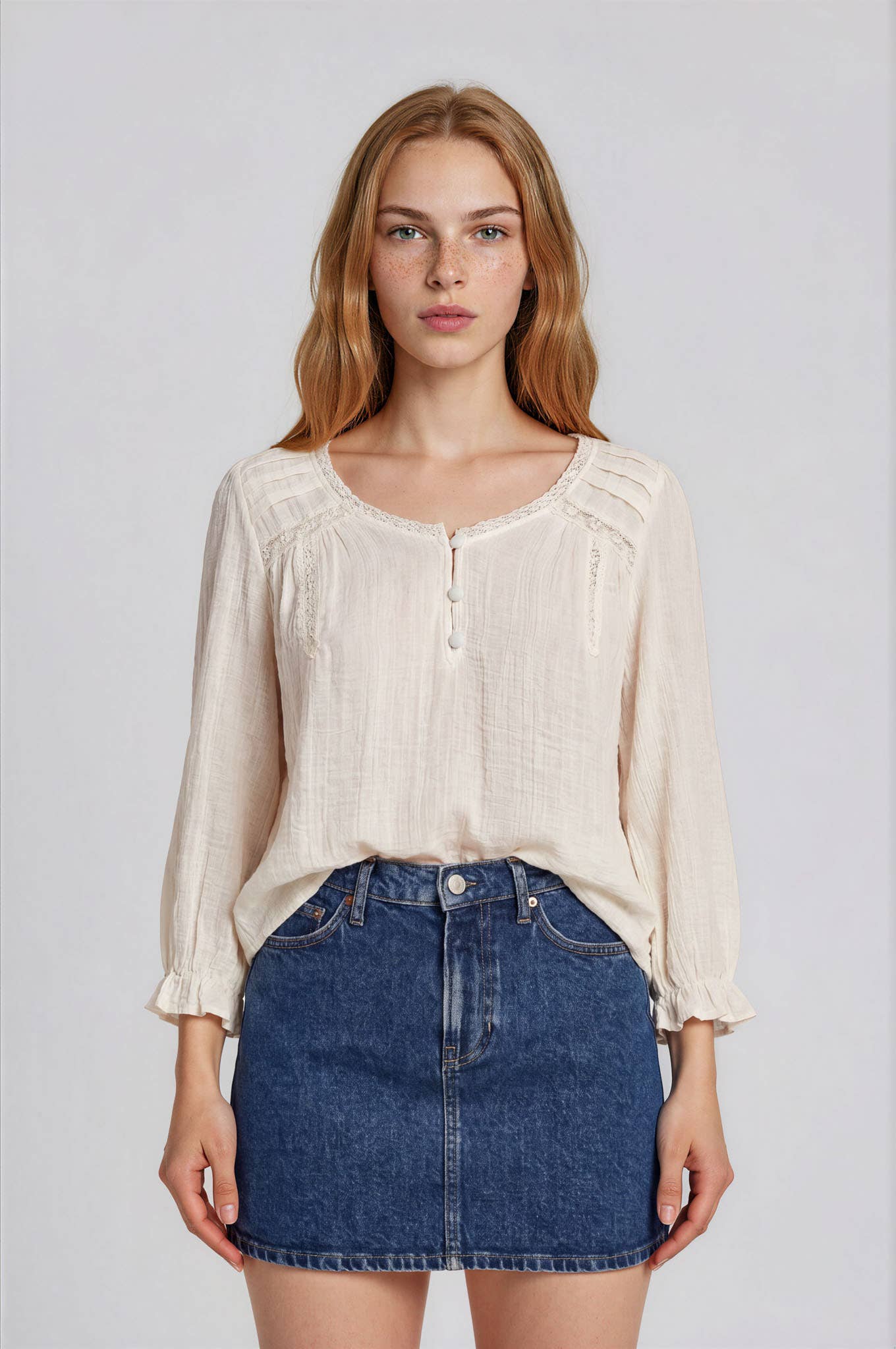 CROCHET TRIM V-NECK 3/4 SLEEVE HENLEY TOP