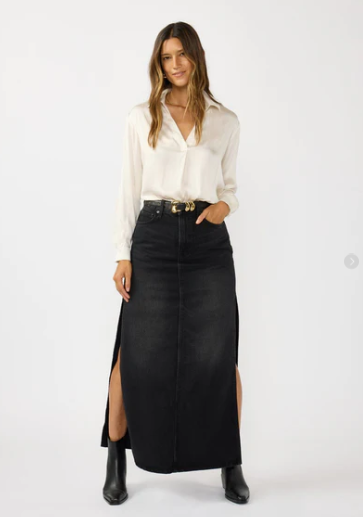 Long Sleeve Eggshell Shiny top