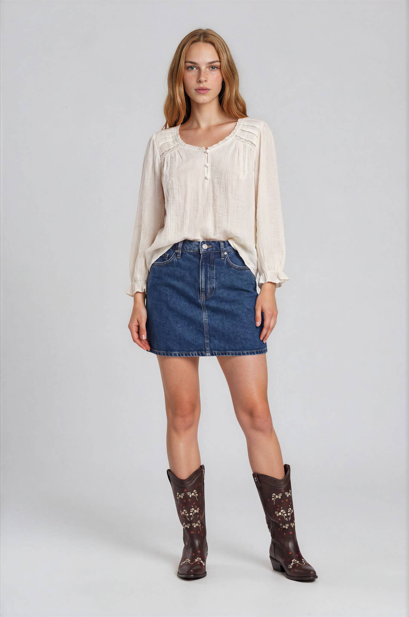 CROCHET TRIM V-NECK 3/4 SLEEVE HENLEY TOP